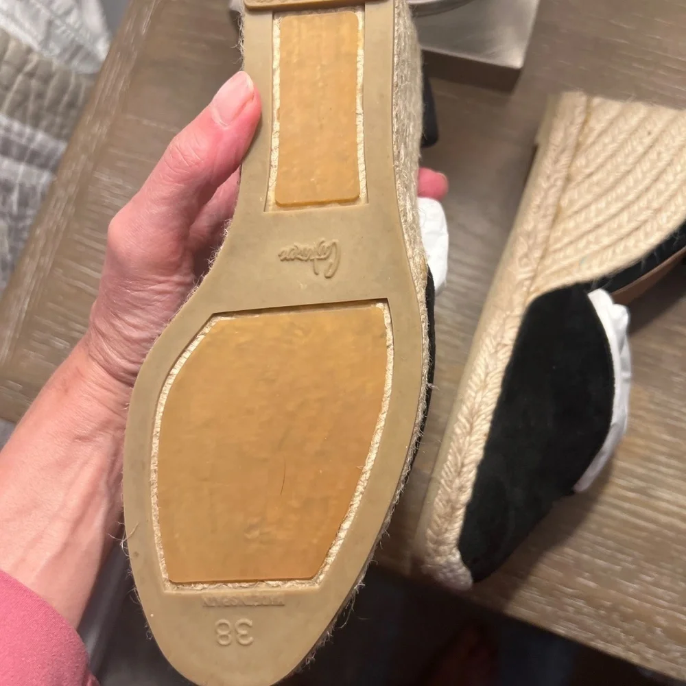 Castaner  black suede carina espadrille